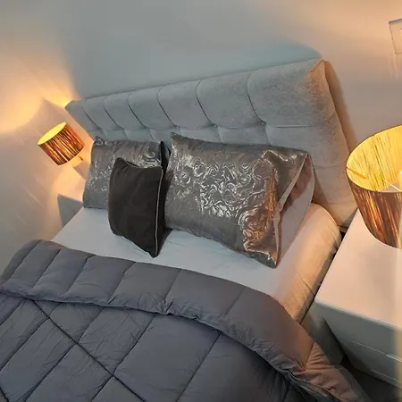 Main Blloku Apartmán *